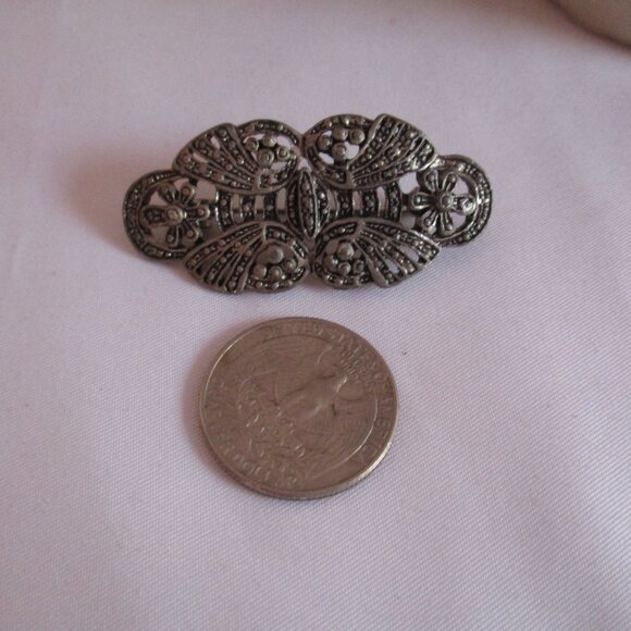 Lot of (3) Necklaces Unsigned Fashion (1) Gun Metal Brooch - Picture 8 of 9